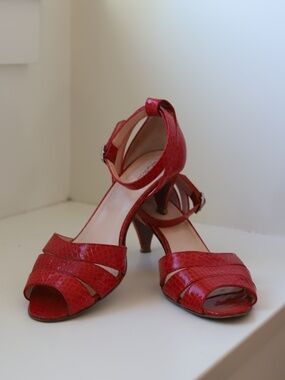 HOBBS London designer red leather sandals US 9